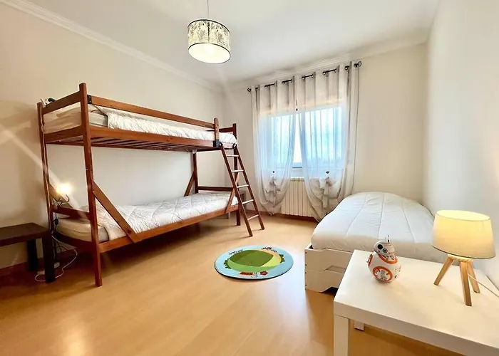 Villa Villa Paraiso Do Coto - Piscina, Mar E Surf Coto (Leiria)